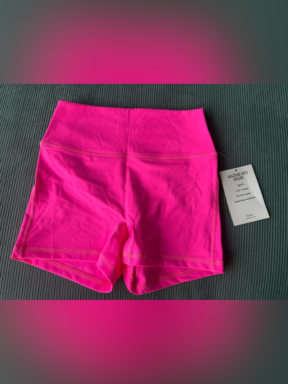 Fleo Shorts Workout Gym Train Athletic Run NWT Athleisure CrossFit Neon Pink New